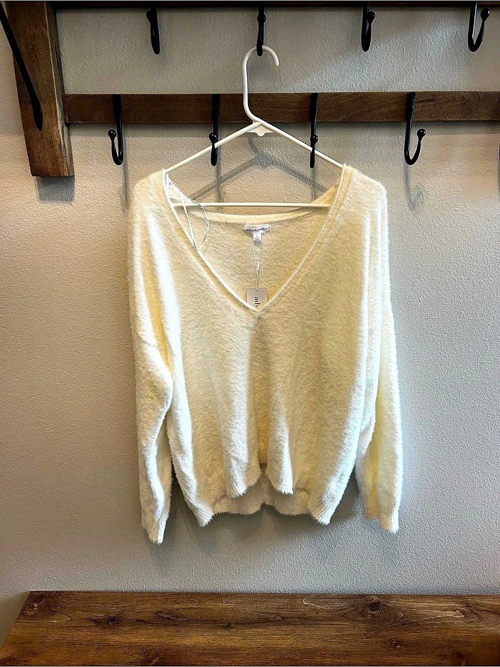 adyson parker V-Neck Sweater  NWT